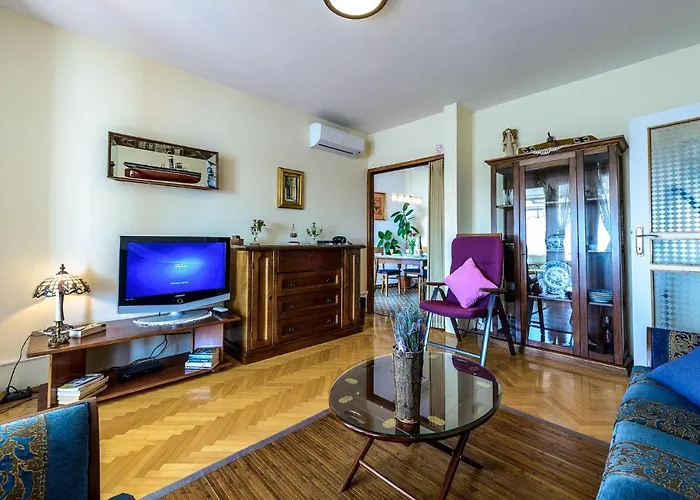 Gorgeous In دوبروفينك